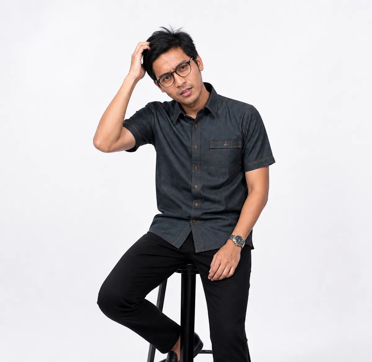 Sebelum — tiada uniform korporat